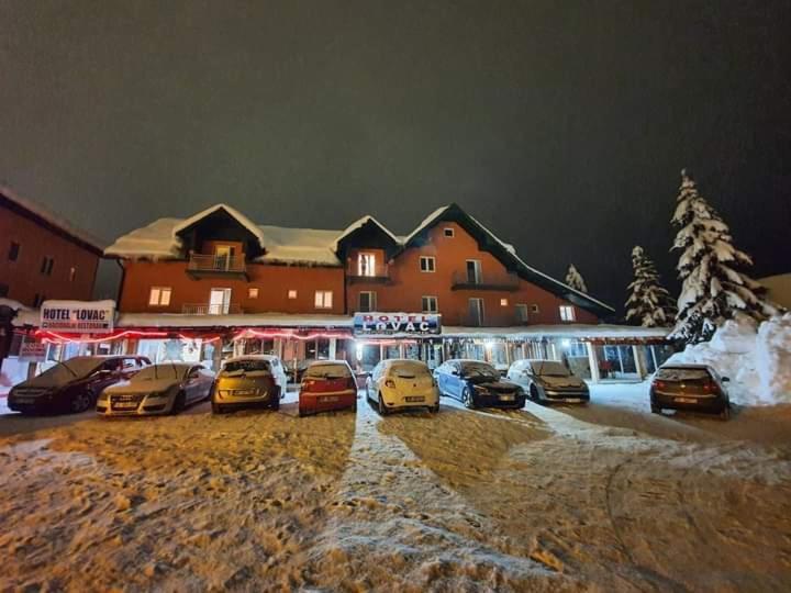 Hotel Lovac Žabljak Esterno foto