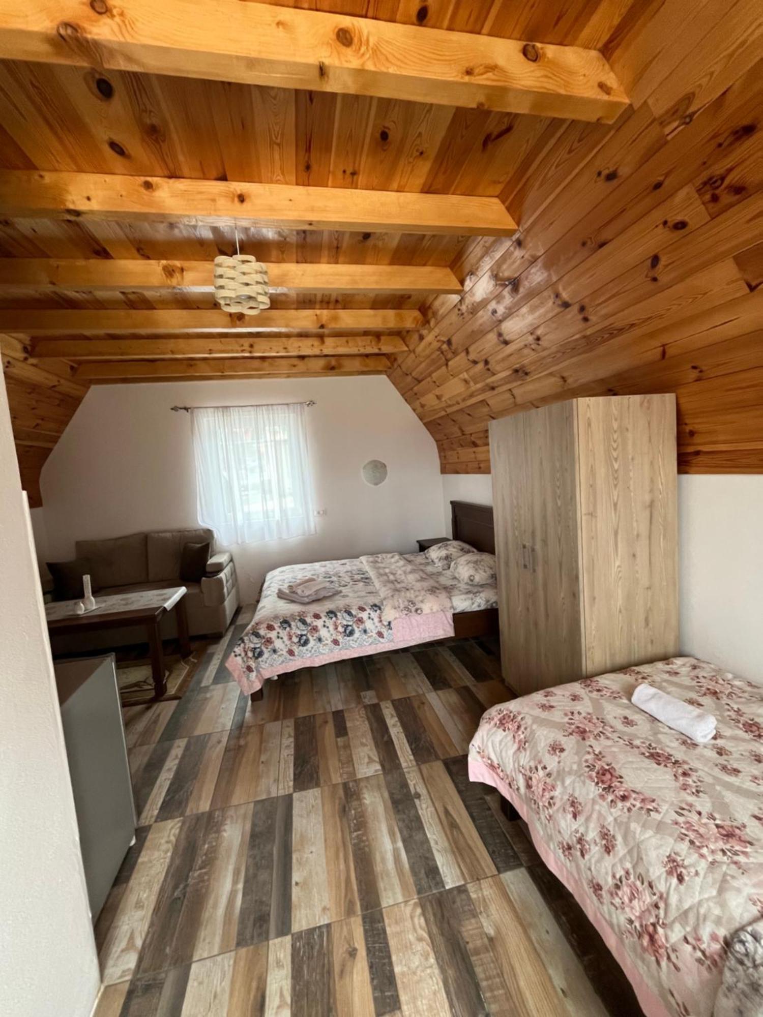 Hotel Lovac Žabljak Esterno foto