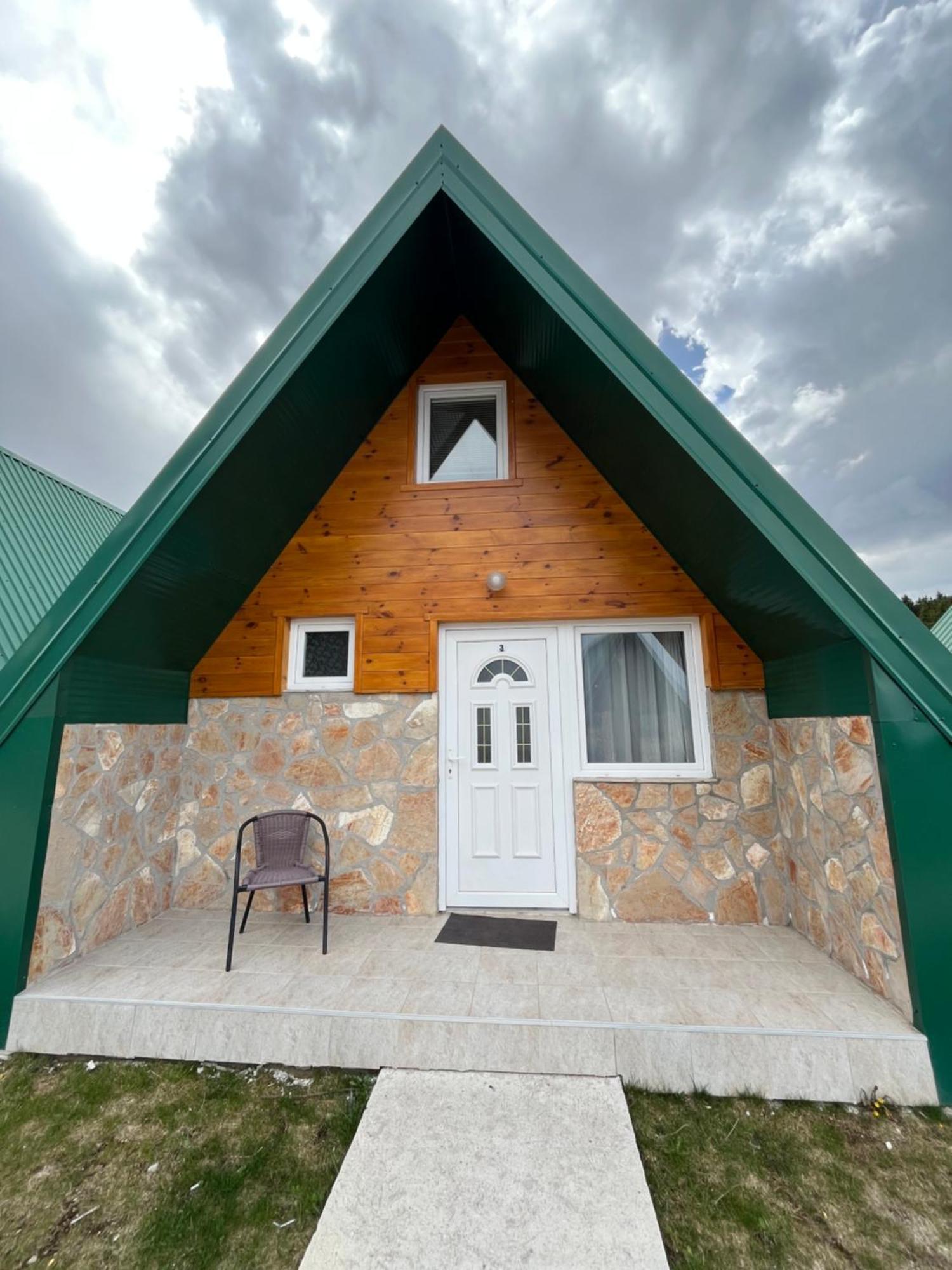 Hotel Lovac Žabljak Esterno foto