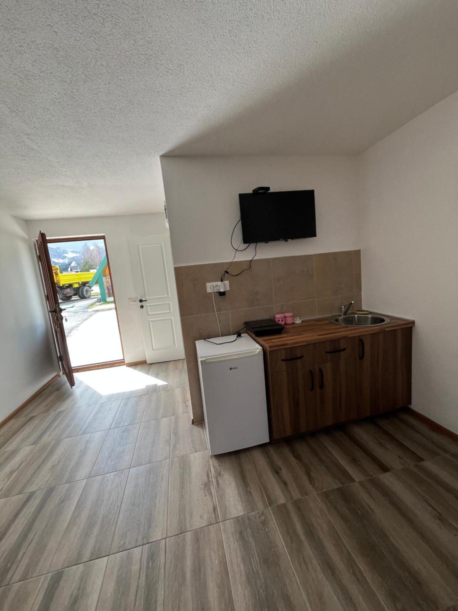 Hotel Lovac Žabljak Esterno foto